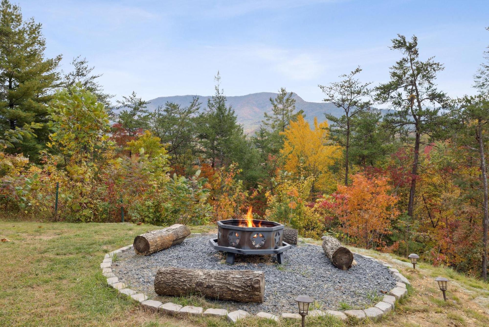 A Grand View Lodge #540 개틀린버그 외부 사진